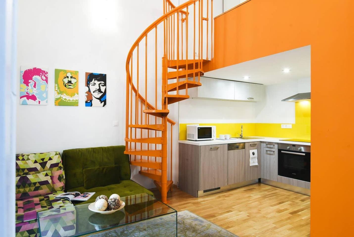 Central & Colorful Studio With Air Conditioning 부다페스트 외부 사진
