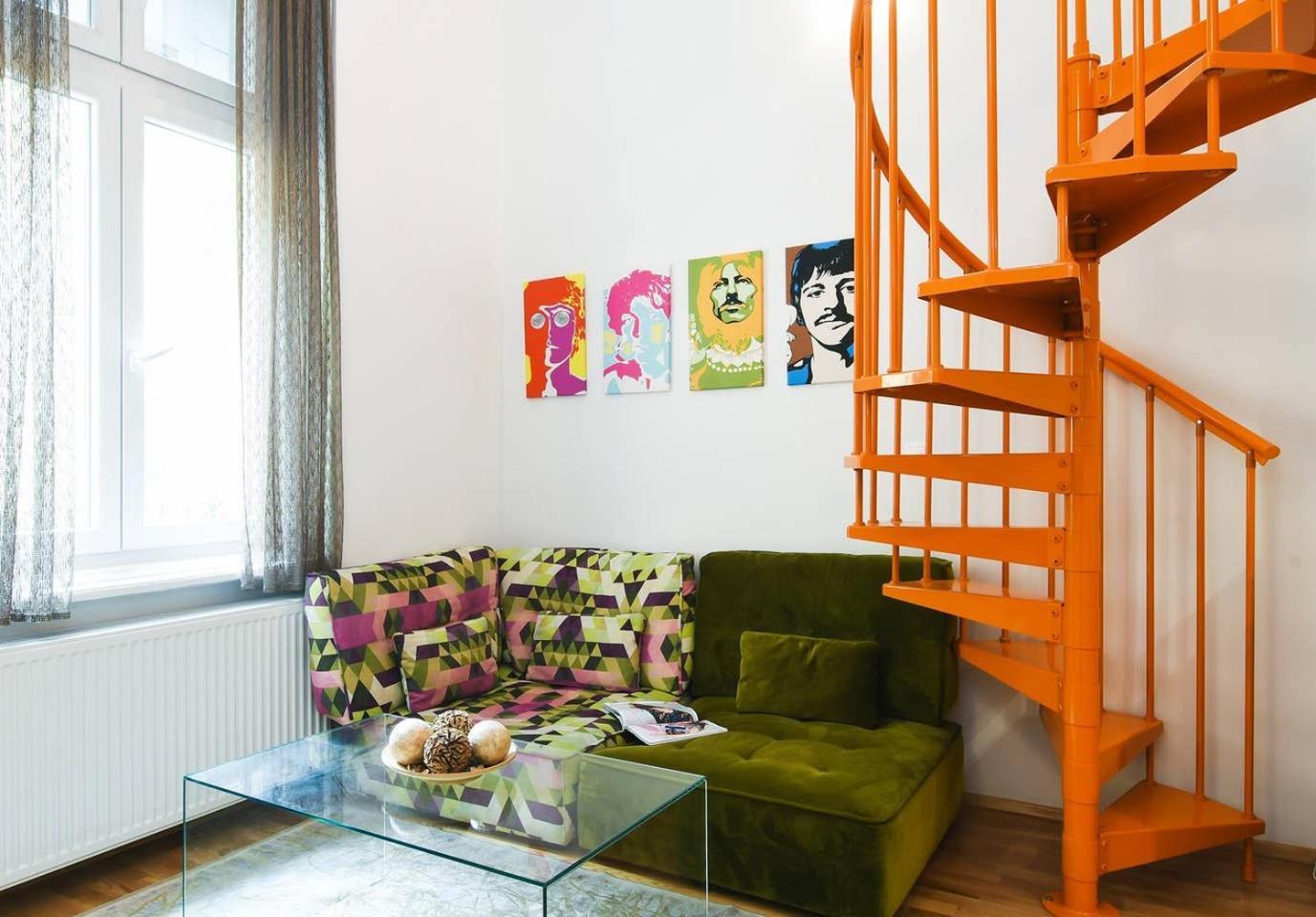 Central & Colorful Studio With Air Conditioning 부다페스트 외부 사진